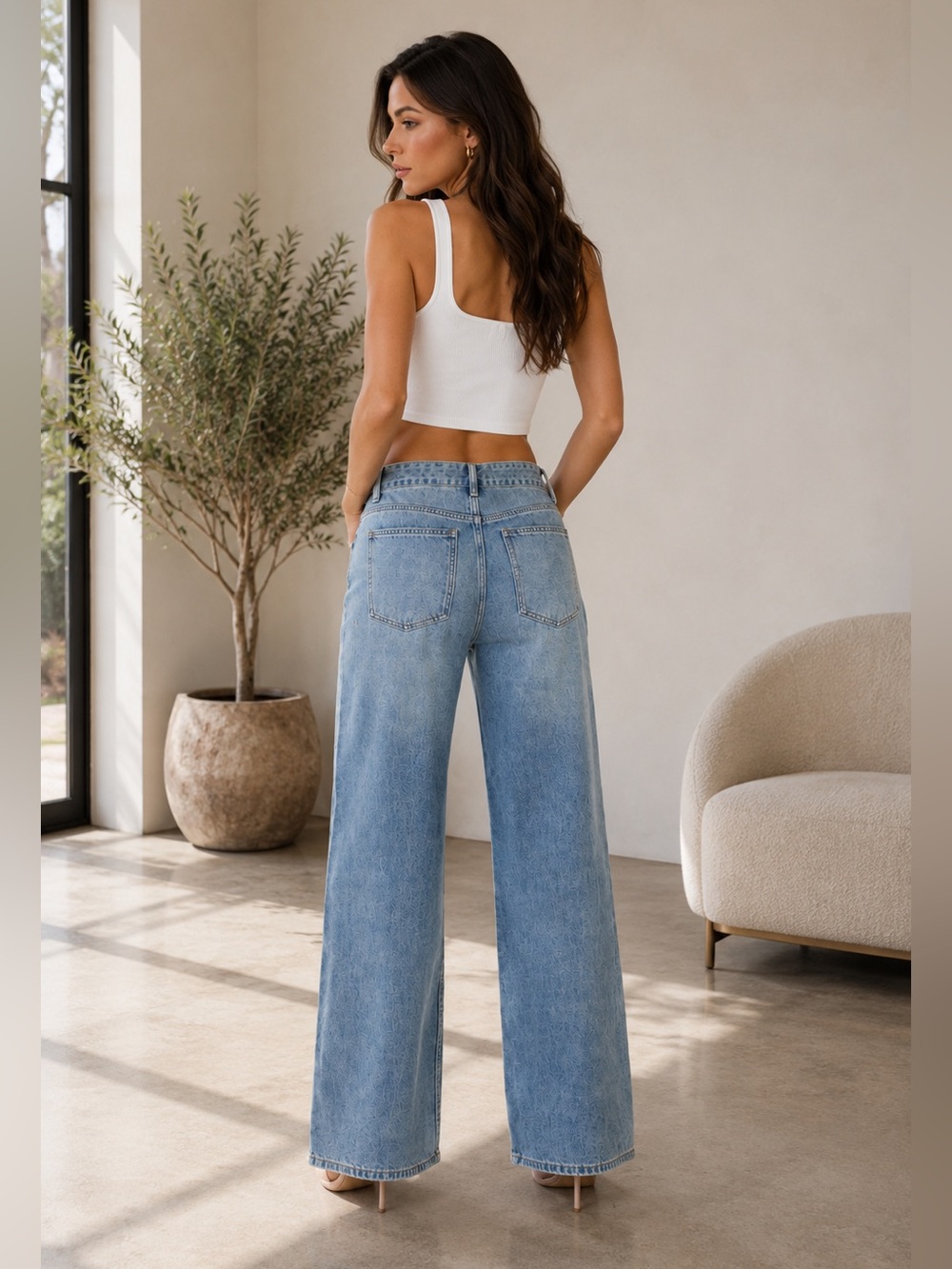 239. High-Rise STUDS DETAILED WIDE LEG WASHED DENIM PANTS - Picture 3 of 3